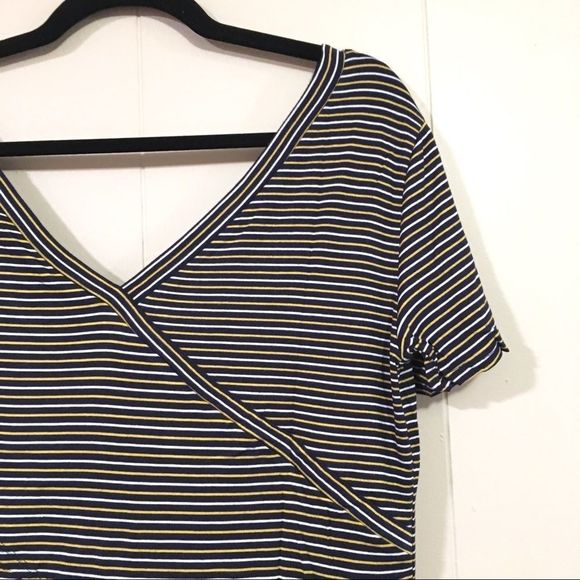 NWT Socialite Stripe Surplice Back Tee - Picture 7 of 8